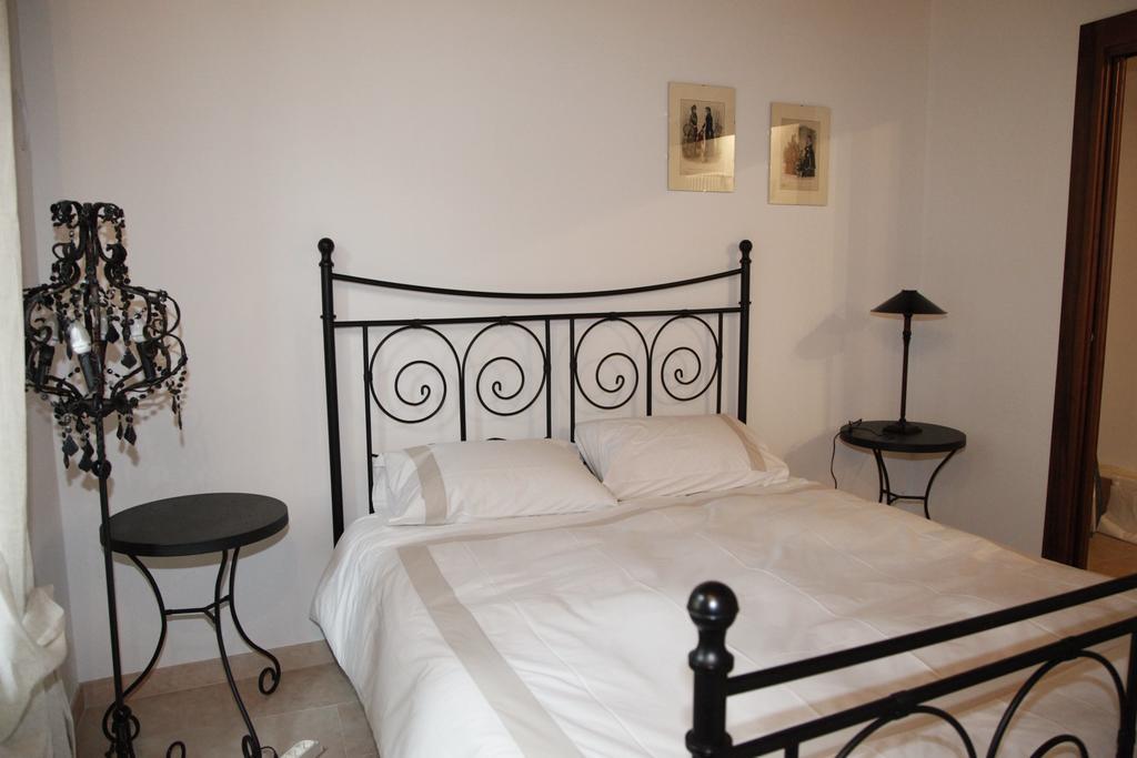 Centre 2 Bedroom Flat Верона Экстерьер фото